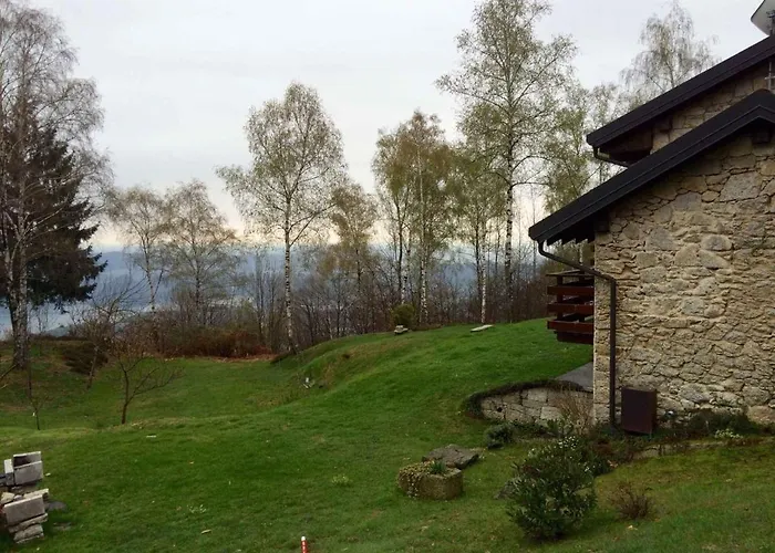 Сasa de vacaciones In 22866 Madonna Del Sasso